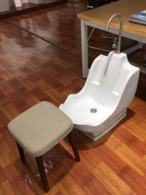wudu basin with chair